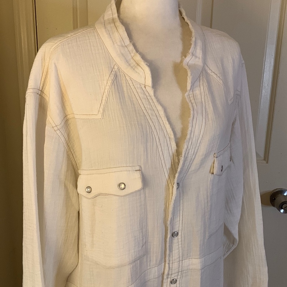 Free People Ivory Button-Front Peasant Top - Picture 7 of 16